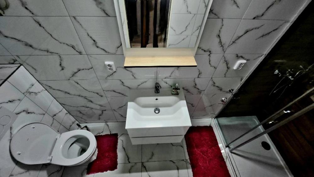 Apartmany Liska Mladé Buky Exteriör bild