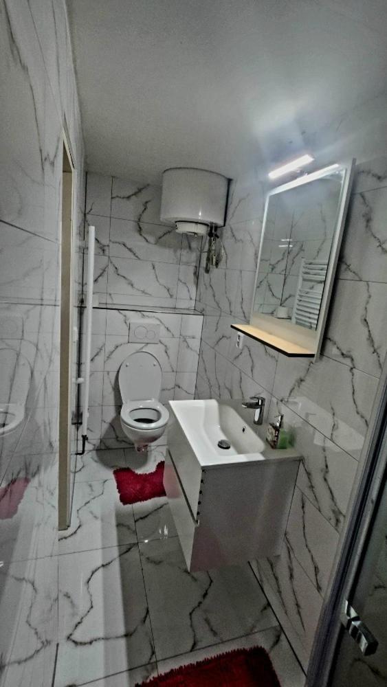 Apartmany Liska Mladé Buky Exteriör bild