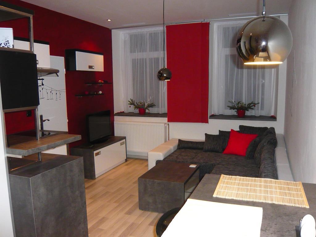 Apartmany Liska Mladé Buky Rum bild