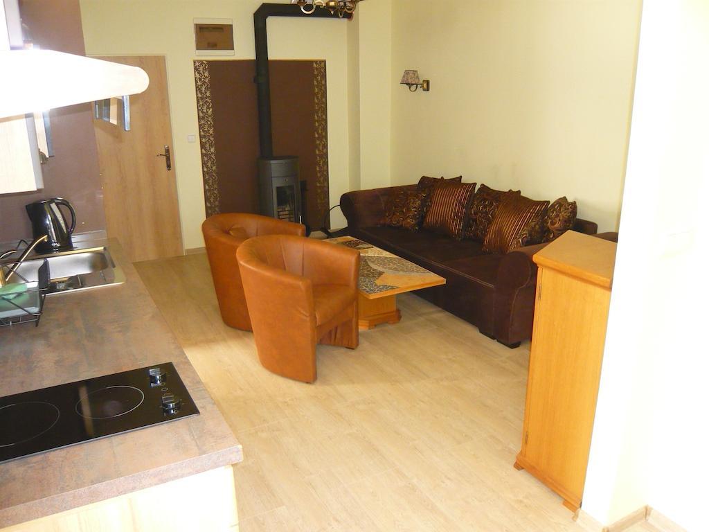 Apartmany Liska Mladé Buky Rum bild